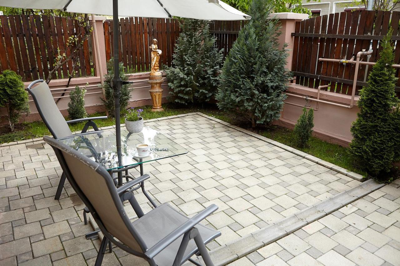 Apartament Rozelor Brasov Exterior photo
